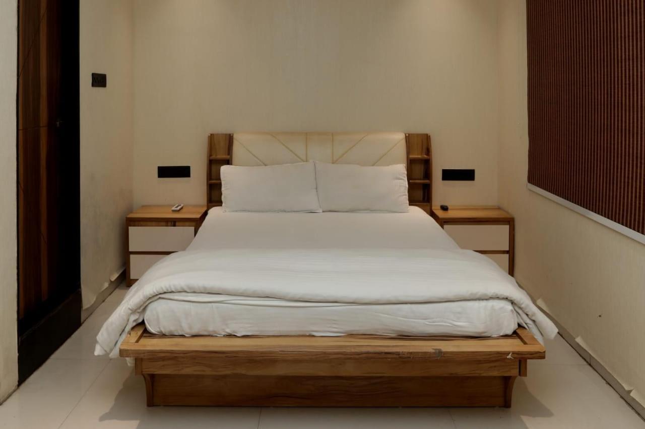 Apartment Stay10 Luxury Service Indore